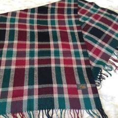チェック柄のストールの画像