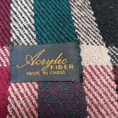 チェック柄のストールの画像