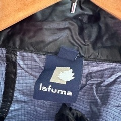 【直接手渡しできる方】10/31間も無く投稿終了！値下げ！lafuma 防水ウィンドブレーカー　ほぼ新品の画像