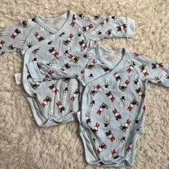 UNIQLO 肌着ロンパース２枚　60サイズ