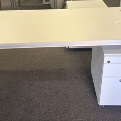 机です。(2個）の画像