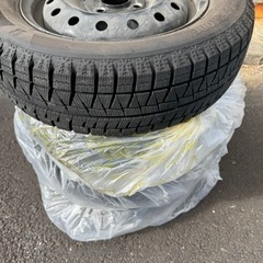 取引中　ブリヂストンスタッドレス4本　155/65R13