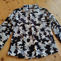 トップバリュイオンボアフリースパジャマセット150 ルームウェア部屋着寝間着の画像