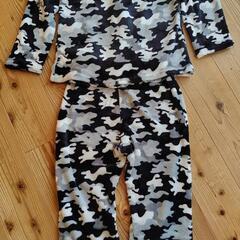 トップバリュイオンボアフリースパジャマセット150 ルームウェア部屋着寝間着の画像