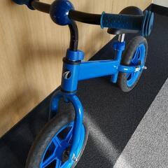 AVIGO トイザらス ストライダー キックバイクの画像