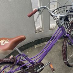 22インチ　子供用自転車（パープル、AVIGO）の画像