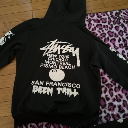 STUSSYパーカー