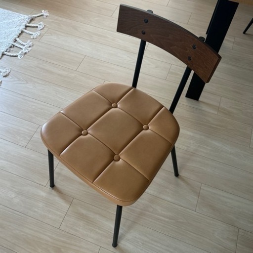 ノーチェ　イス　チェア