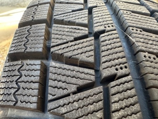 値下げしました。BSスタッドレス　165/70 R14 K12マーチに付けてました。