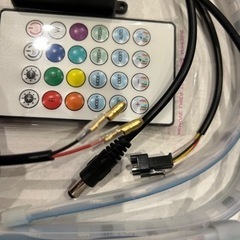 LEDテープライト シーケンシャルリモコン付き 極薄型 防水 シリコンの画像
