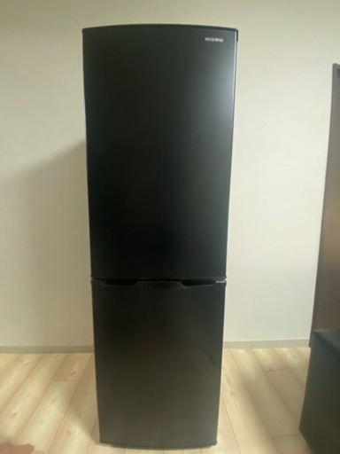 取り引き先決まりました　2020年製　アイリスオオヤマ　冷蔵庫　162L  黒
