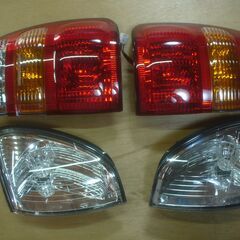 ヘッドライトとテールランプの画像