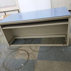 引取限定　事務所などにカウンタータイプのテーブルの画像