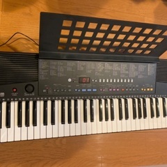 YAMAHA キーボード　PSR-210 ピアノの画像