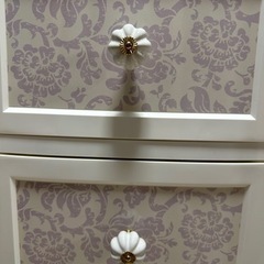 TOKYOインテリア　４段チェスト(ホワイト) ダマスク柄ラベンダーの画像