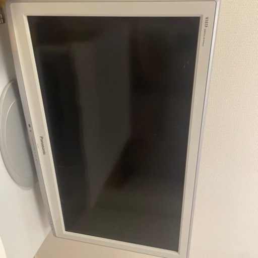 パナソニック　液晶テレビ32インチ