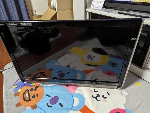 テレビ　３２型インチ
