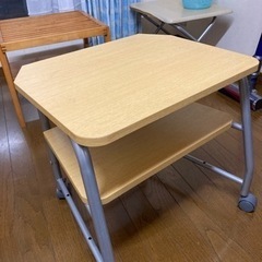 テレビ台キャスター付きの画像