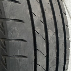 ブリヂストン　　255/40R20の画像