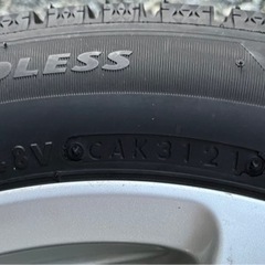 ダイハツ 純正ホイール ノーマルタイヤ155/65R14 走行500キロ程度 ダイハツ 純正ホイール ノーマルタイヤ155/65R14 走行500キロ程度