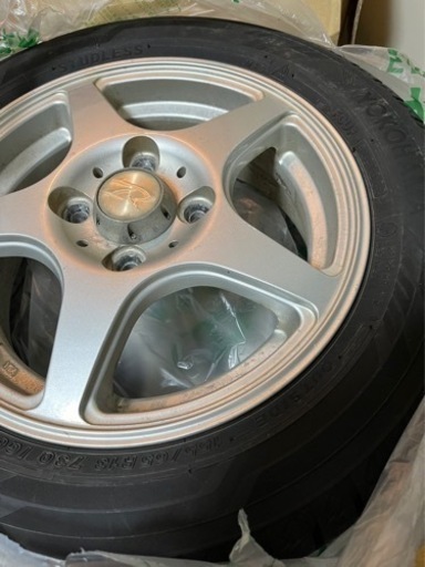 155／65r／13 冬タイヤスタッドレス　アルミ付き