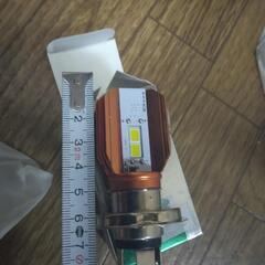 バイク用LEDヘッドライトバルブH4の画像