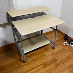 パソコンラック