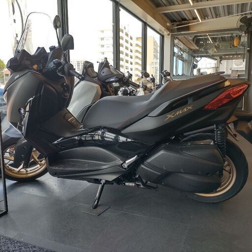 バイク XMAX250