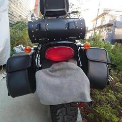 アメリカンバイク向けサイドバック（破損ありですがまだまだ使えます）の画像