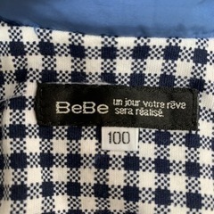 定価4290円　BEBE 100cm ウィンドブレーカー　美品の画像