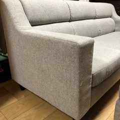 《成約済み》3人掛けソファ　オットマン付きの画像