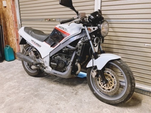 ホンダ　VTZ250 配送可能　支払いは現金or振り込みも可能
