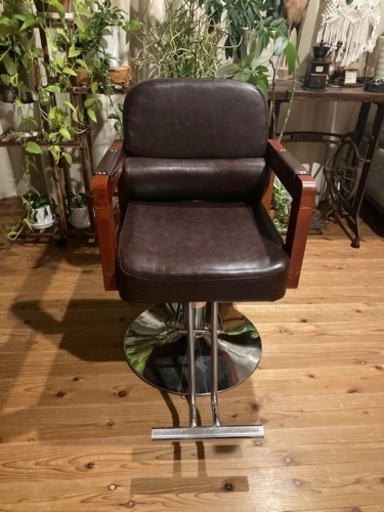 スタイリングチェア