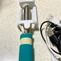携帯便利グッズ＆USB台形型配線数本、iPhoneの線の画像