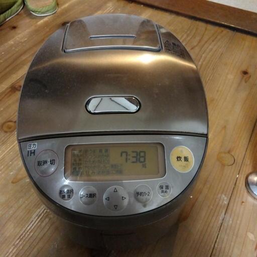 パナソニック　圧力IH炊飯器　5.5合　2012年製　中古