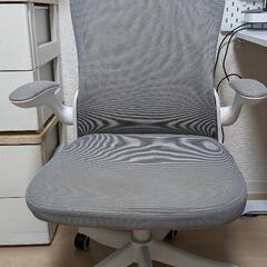 無料) 高さ調整デスク、オフィスチェア　まとめて譲ります。の画像