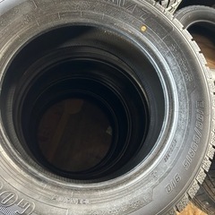 195/65/15 スタッドレスタイヤ、ほぼ新品状態、交換工賃コミコミ、アマントレーディング株式会社の画像