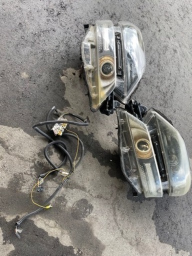 20ヴェルファイア　ワンオフヘッドライト