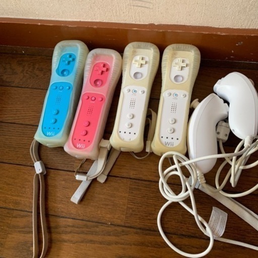 Wii &Wiiu セットで。付属品あります。