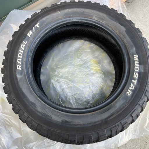 引き取り中　中古マッドタイヤ MUDSTAR 195/65/R15