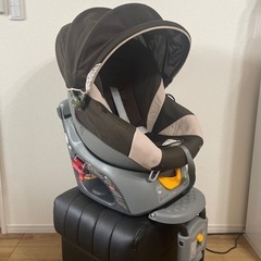 チャイルドシート　エールべべ
