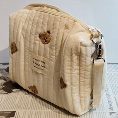 子育てバッグ　バッグインバッグ　オムツバッグ　くまの画像