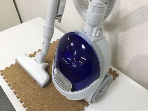 （10/25受渡済）JT7672【HITACHI/日立 紙パック掃除機】美品 2022年製 CV-F50 軽量 小型 紙パック式 キャニスタータイプ