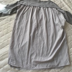 【F】グレーカットソー／earth music&ecologyの画像