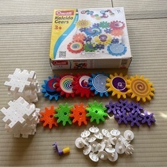 知育玩具3点の画像