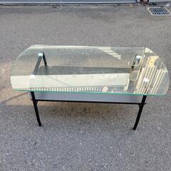 ガラステーブル