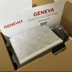 GENEVA TIME (ブラウン) ワイアレス充電機能付きクロック スピーカーの画像