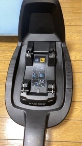 マキシコシ　ファミリーフィックス2 ISOFIX車載用ベース