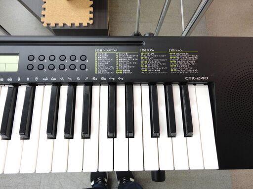 カシオ ベーシックキーボード CTK-240 49鍵盤 スタンド付き 電子ピアノ 鍵盤楽器 電子キーボード 100音色 100リズム 自動伴奏機能搭載 西岡店