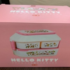 ハローキティ　サンリオ　パステルハウス型　ランチボックス　お弁当...